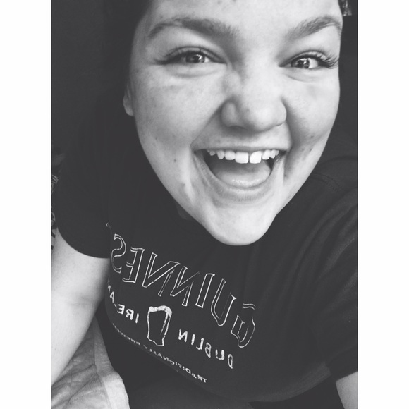 Meet your Posher, Cayte