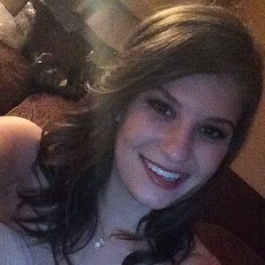 Meet your Posher, Andrea