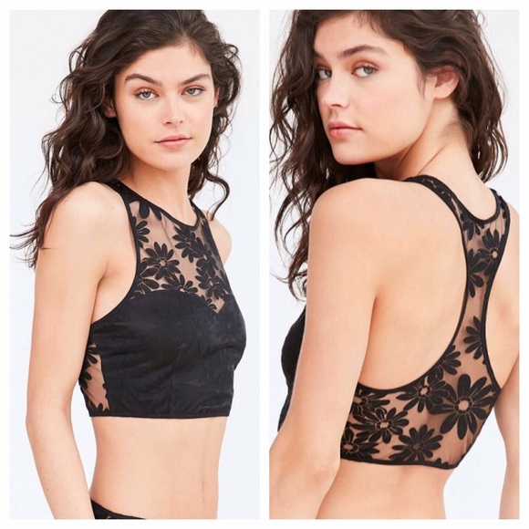 NWT UO Daisy Lace Crop Top Coachella - Picture 2 of 2