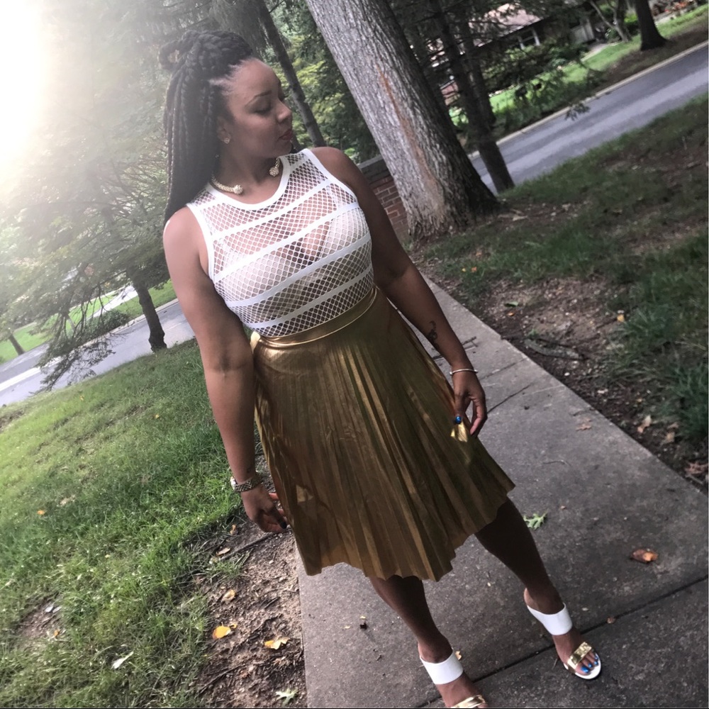 Silver & Gold Pleated Skirt - Picture 1 of 5