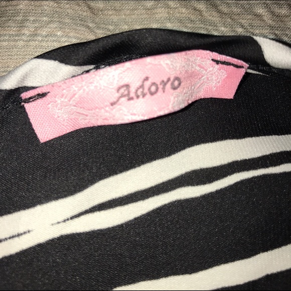 Black and white stripe blouse - Picture 4 of 4