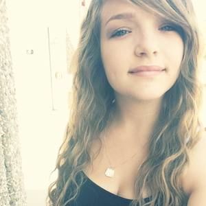 Meet your Posher, Katelyn