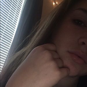 Meet your Posher, Carlee