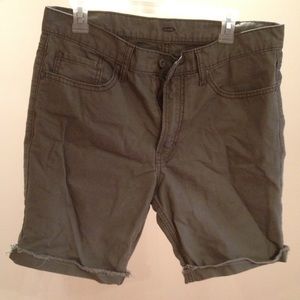 Old Navy men's canvas shorts size 32