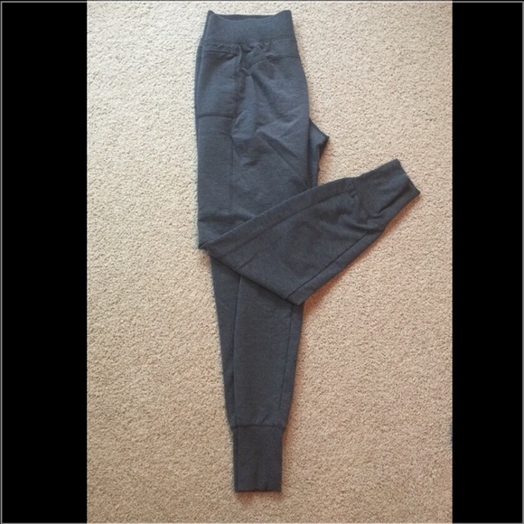 Grey sweat pants! CALIA