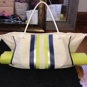 DSW gym bag w/yoga mat