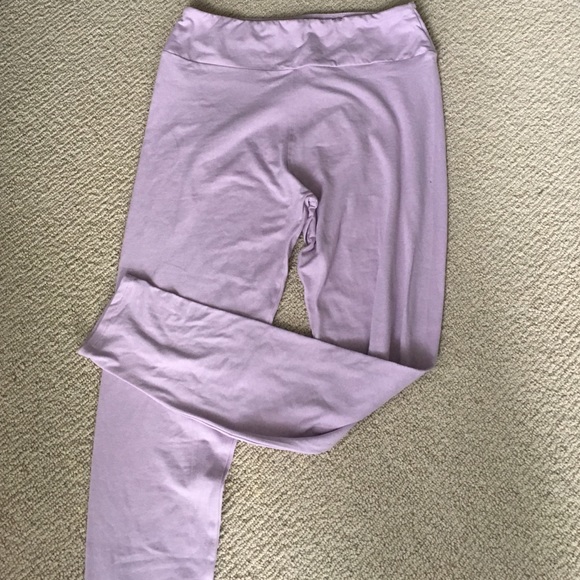 Lilac Tall and Curvy LuLaRoe leggings - like new!