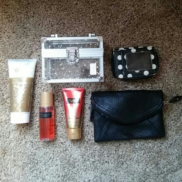 Accesories Bundle! Caboodle, Victoria Secret, etc