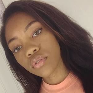 Meet your Posher, Robyn