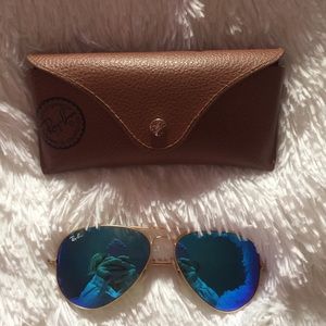 REFLECTIVE BLUE AVIATORS RAY BANS MINT CONDITION