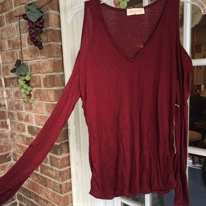 Open shoulder long sleeve shirt and choker combo