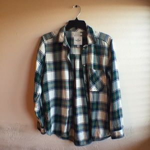 American Eagle Women's Boyfriend Fit Plaid Shirt