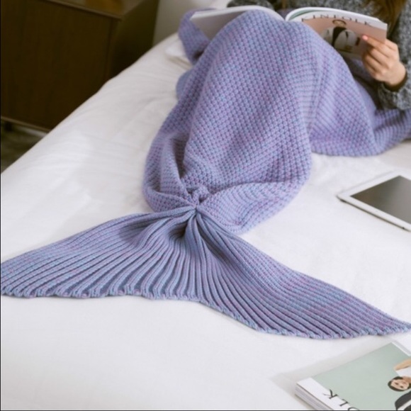 Mermaid tail blanket 😊host pick💋 - Picture 4 of 4