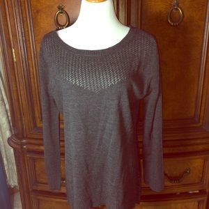 Pullover sweater crochet top