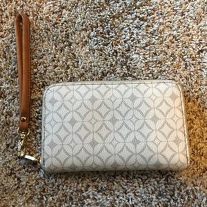 Fossil zip around wallet