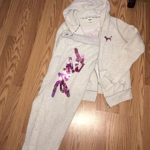 VS PINK sweatsuit