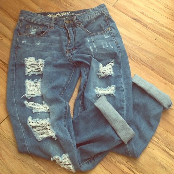 Ripped denim boyfriend jeans