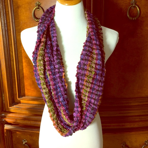 Woven bouncy multi color infinity scarf