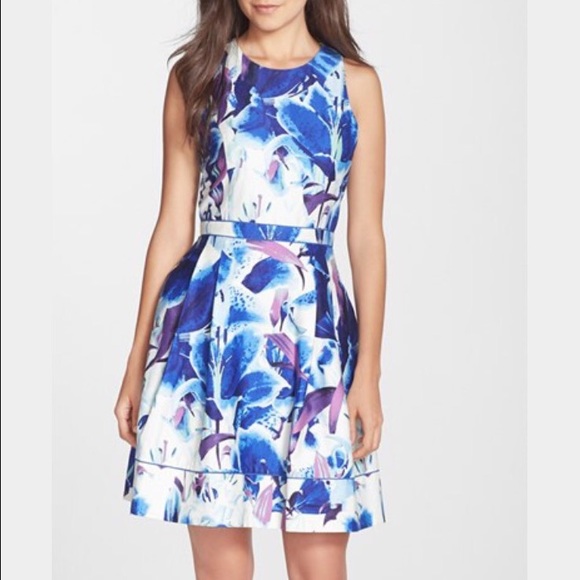 vince camuto blue floral dress