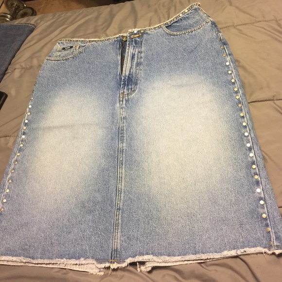 Denim skirt