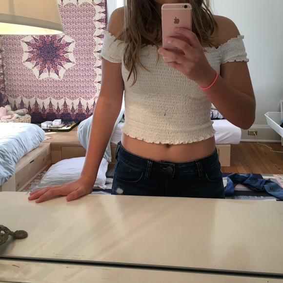 White Off the shoulder Crop Top