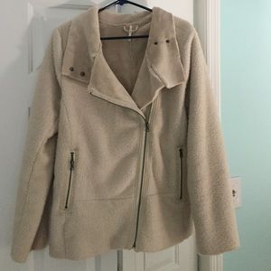 Free people fuzzy jacket so trendy!!