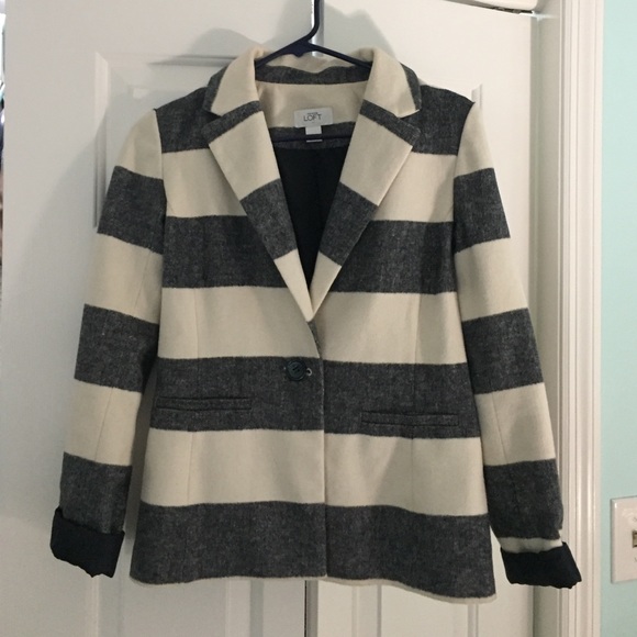 Amazing Ann Taylor loft blazer