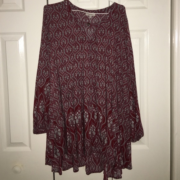 Jodifl boutique flowy shirt medium