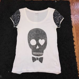 Express Skull Size S Shirt!