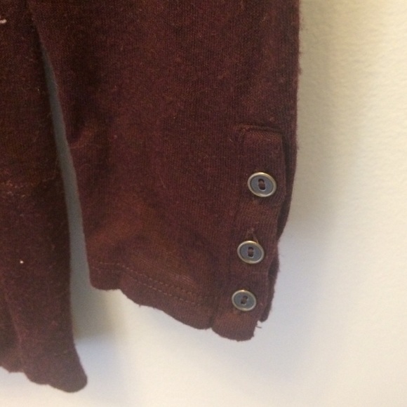Ann Taylor Loft maroon long sleeve top size XS - Picture 3 of 3