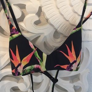 Black birds of paradise cross cords back bikini
