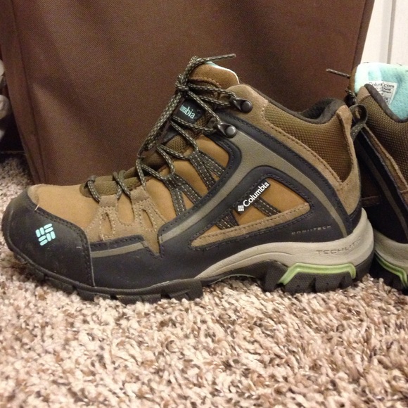 Columbia hiking boots