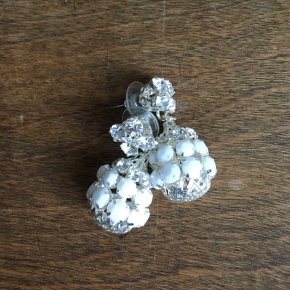 White and crystal Rhinestone earrings