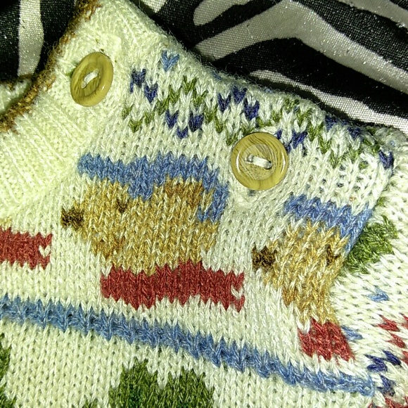 Sweater - Picture 3 of 3