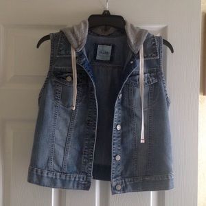 Cute jeans hoodie vest ! ON SALE LOWER PRICE!