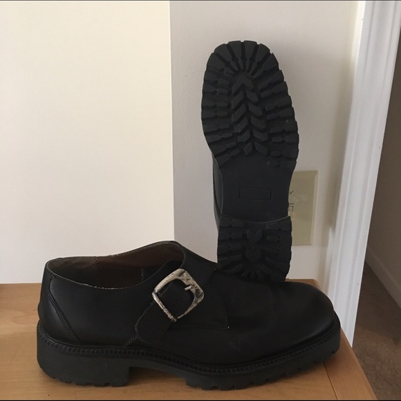Shoes - Picture 2 of 2