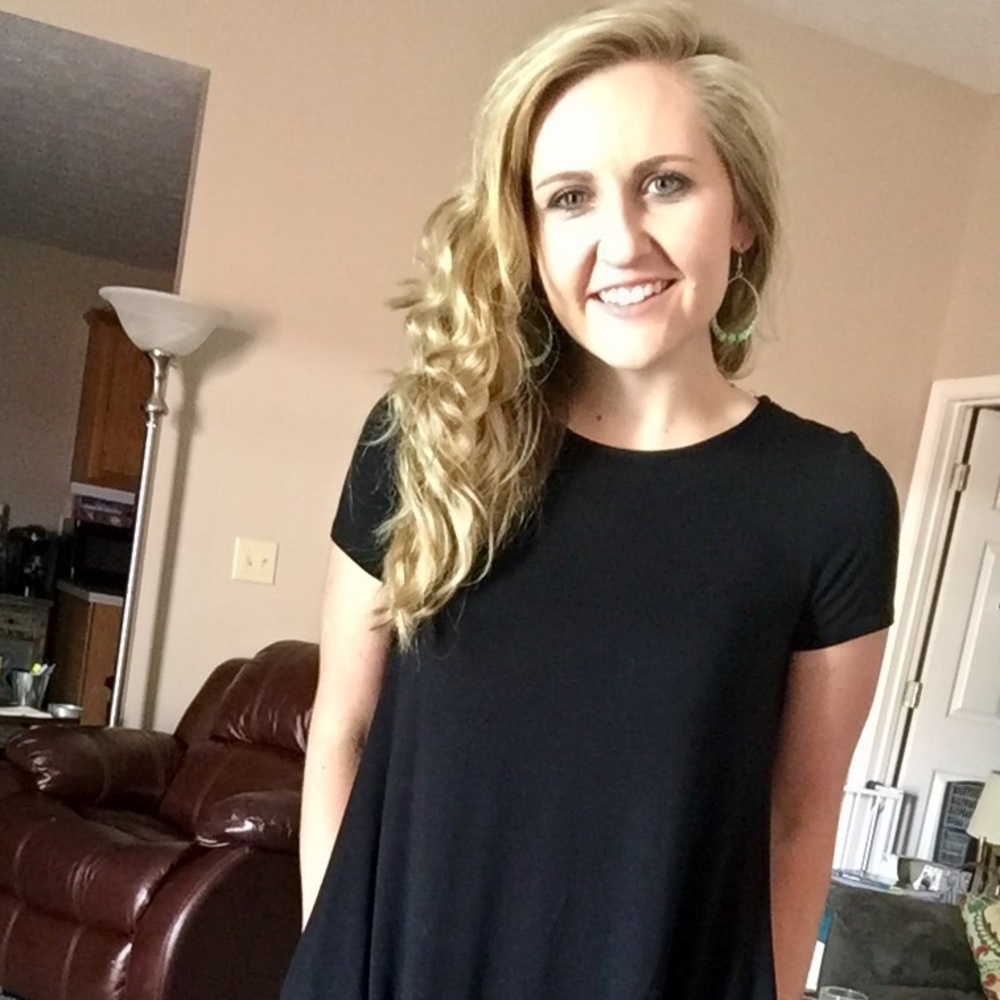 Meet your Posher, Lauren