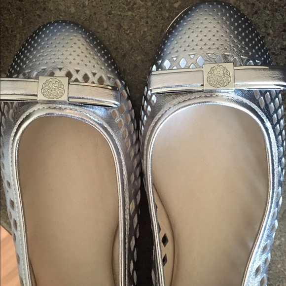 Brand new silver Vince Camuto Celindan flats