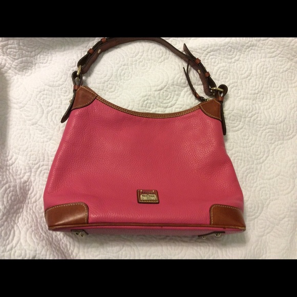DOONEY & BOURKE PEBBLE GRAIN HOBO BAG, Pink