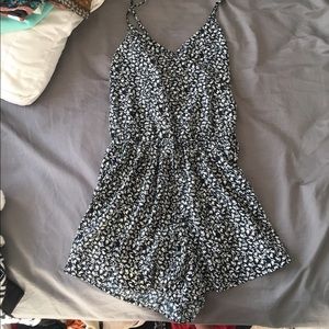 Patterned romper
