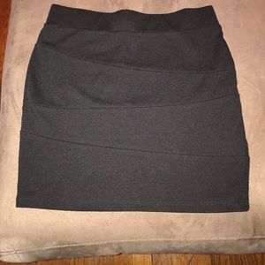 G by guess black skirt size Small!