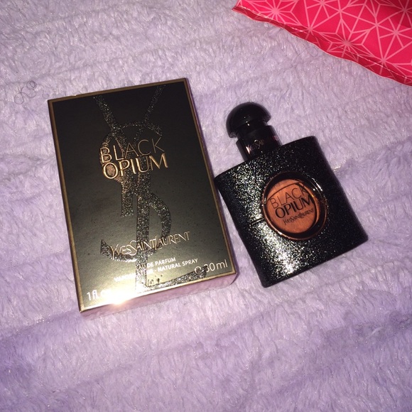 Yves Saint Laurent Black Opium Perfume