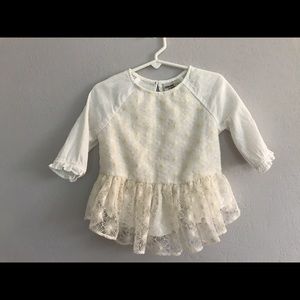 👚 Oshkosh kids ivory peplum girl shirt size 4T