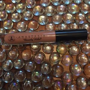 Anastasia Beverly Hills Lip Gloss "Undressed"
