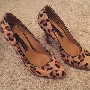 Steven by Steve Madden Leopard Pumps