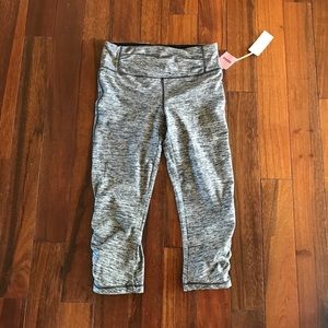 NWT workout crop