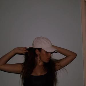 Meet your Posher, Dora