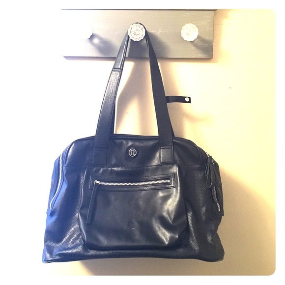 Lululemon bag
