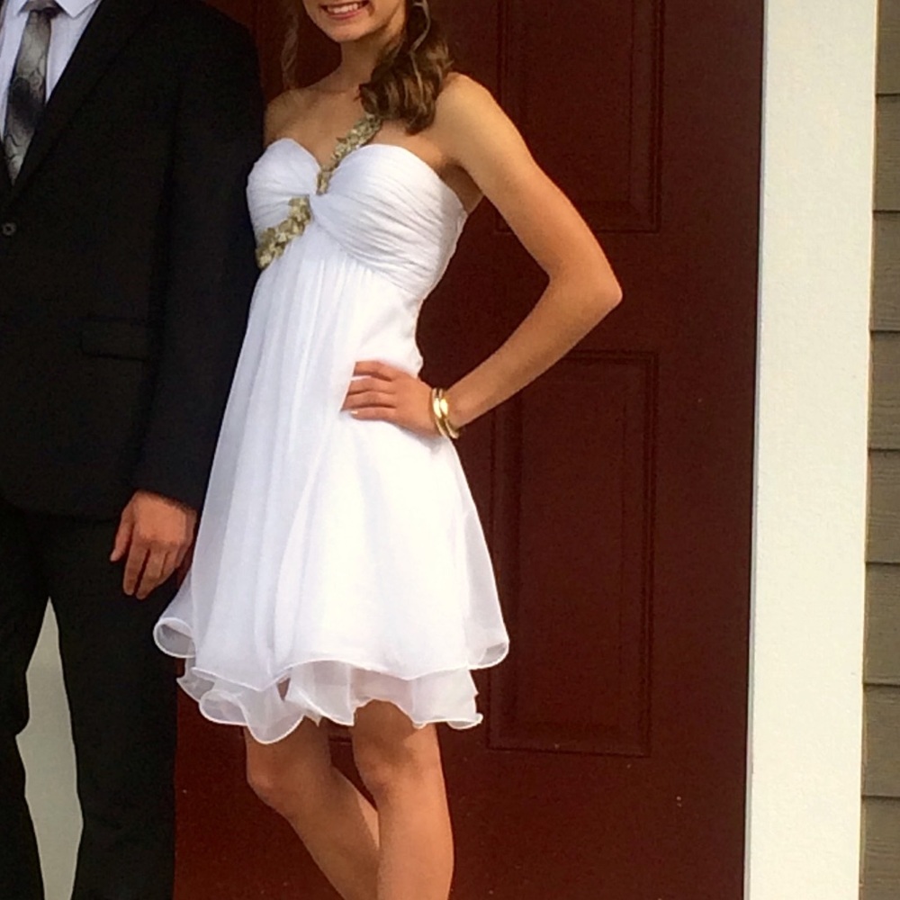 La Femme homecoming dress