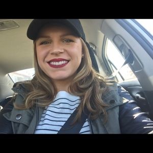 Meet your Posher, Katelyn